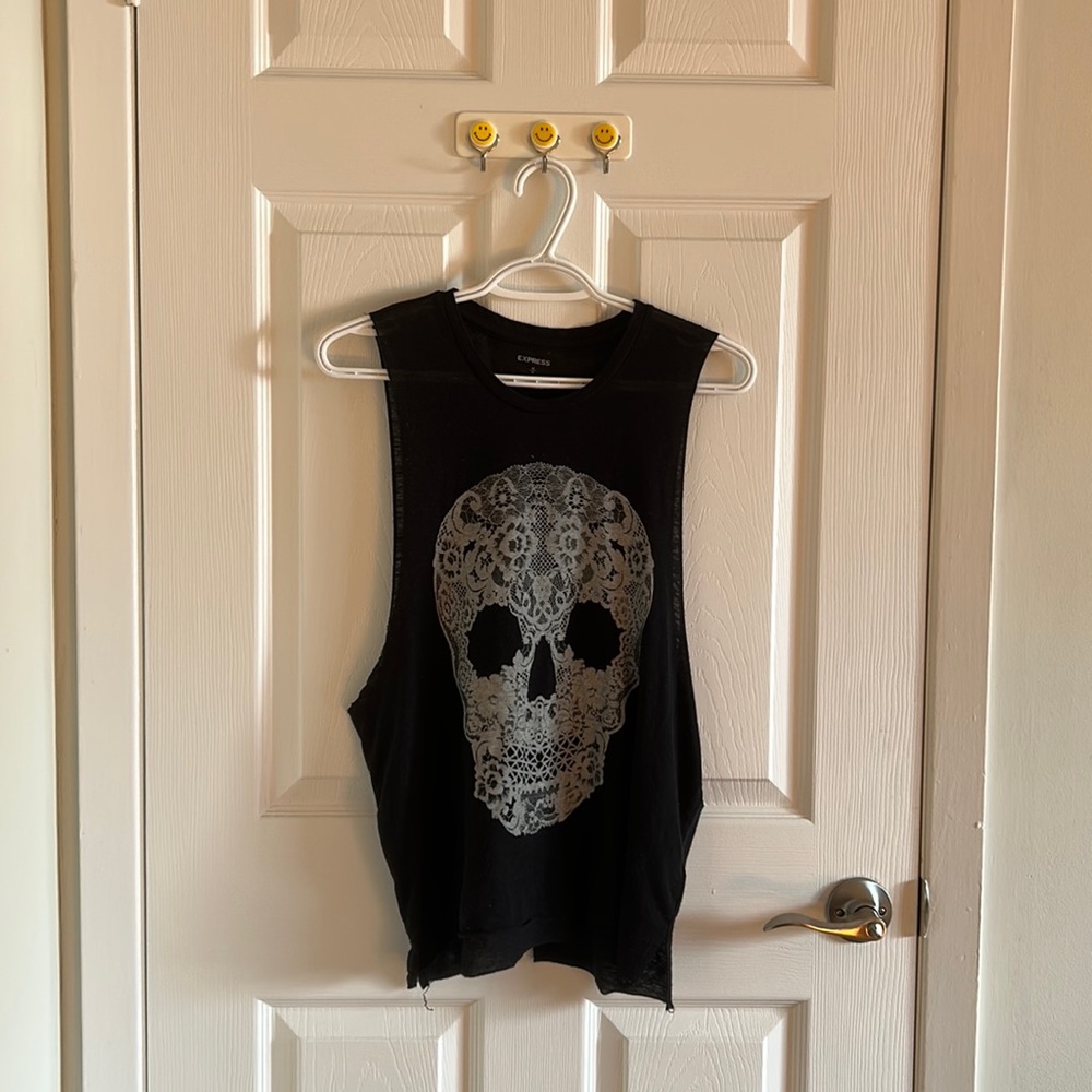 Lace Skull Muscle Tank